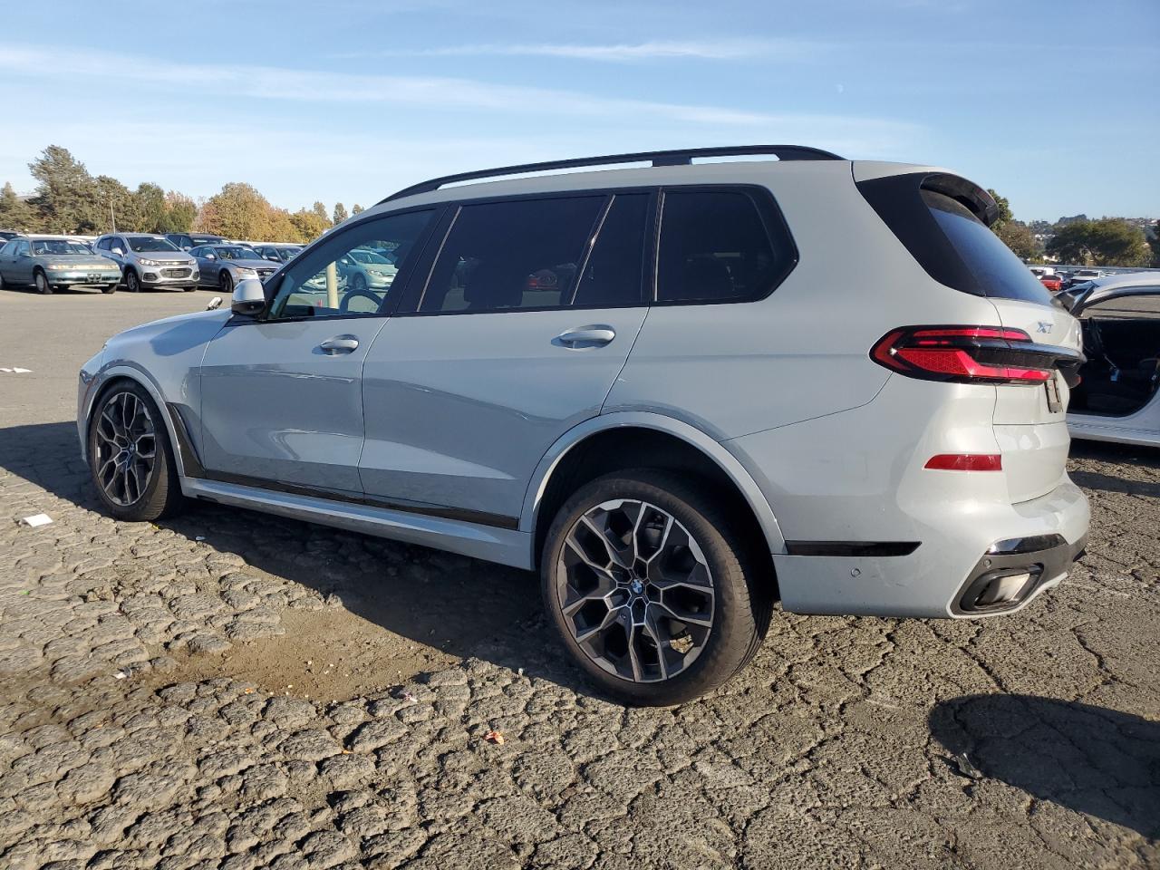 2024 BMW X7
