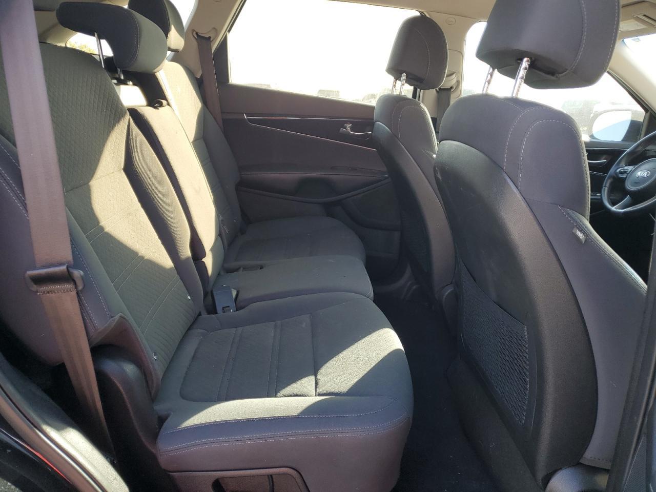 2017 KIA SORENTO