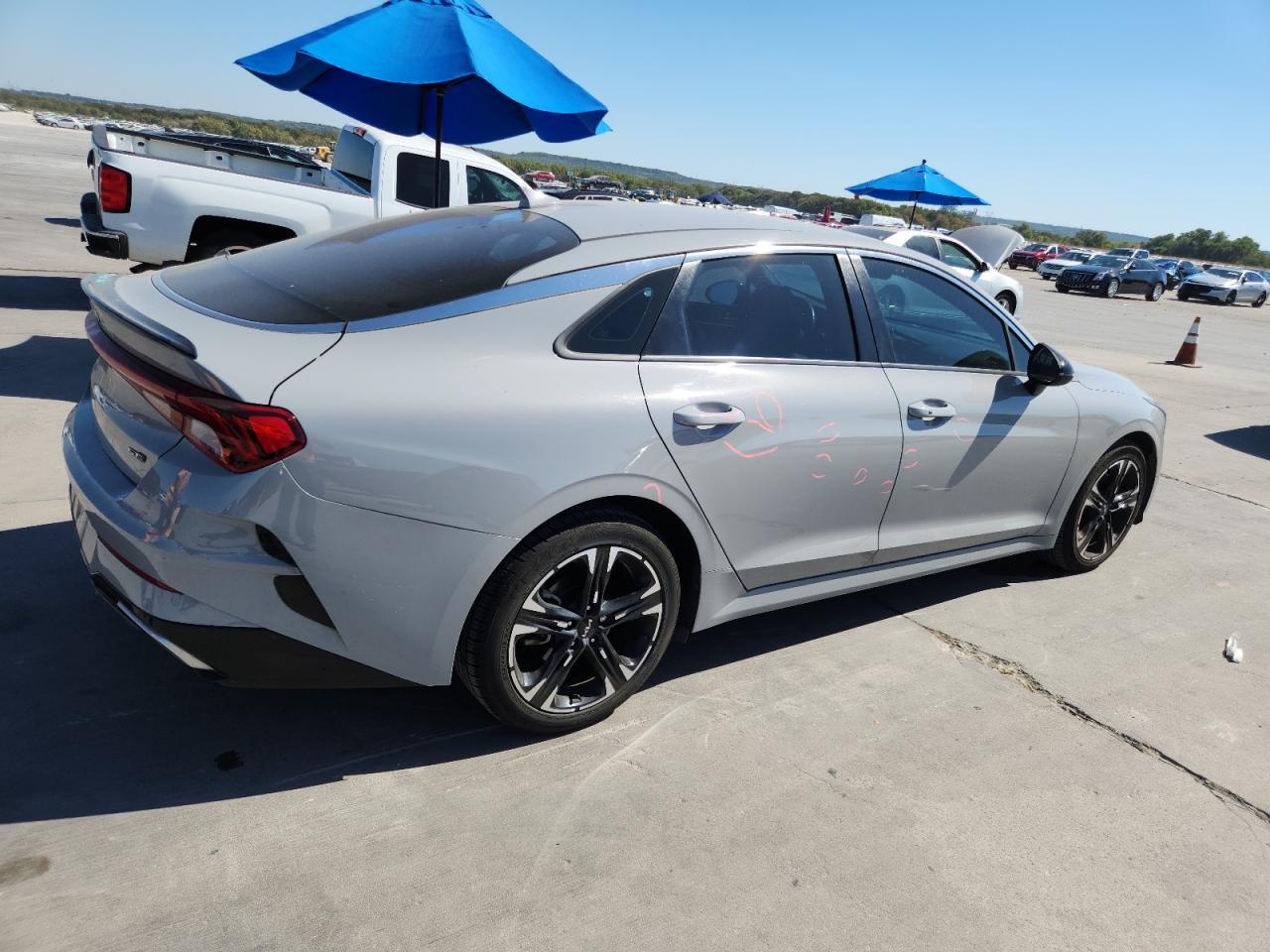 2022 KIA K5
