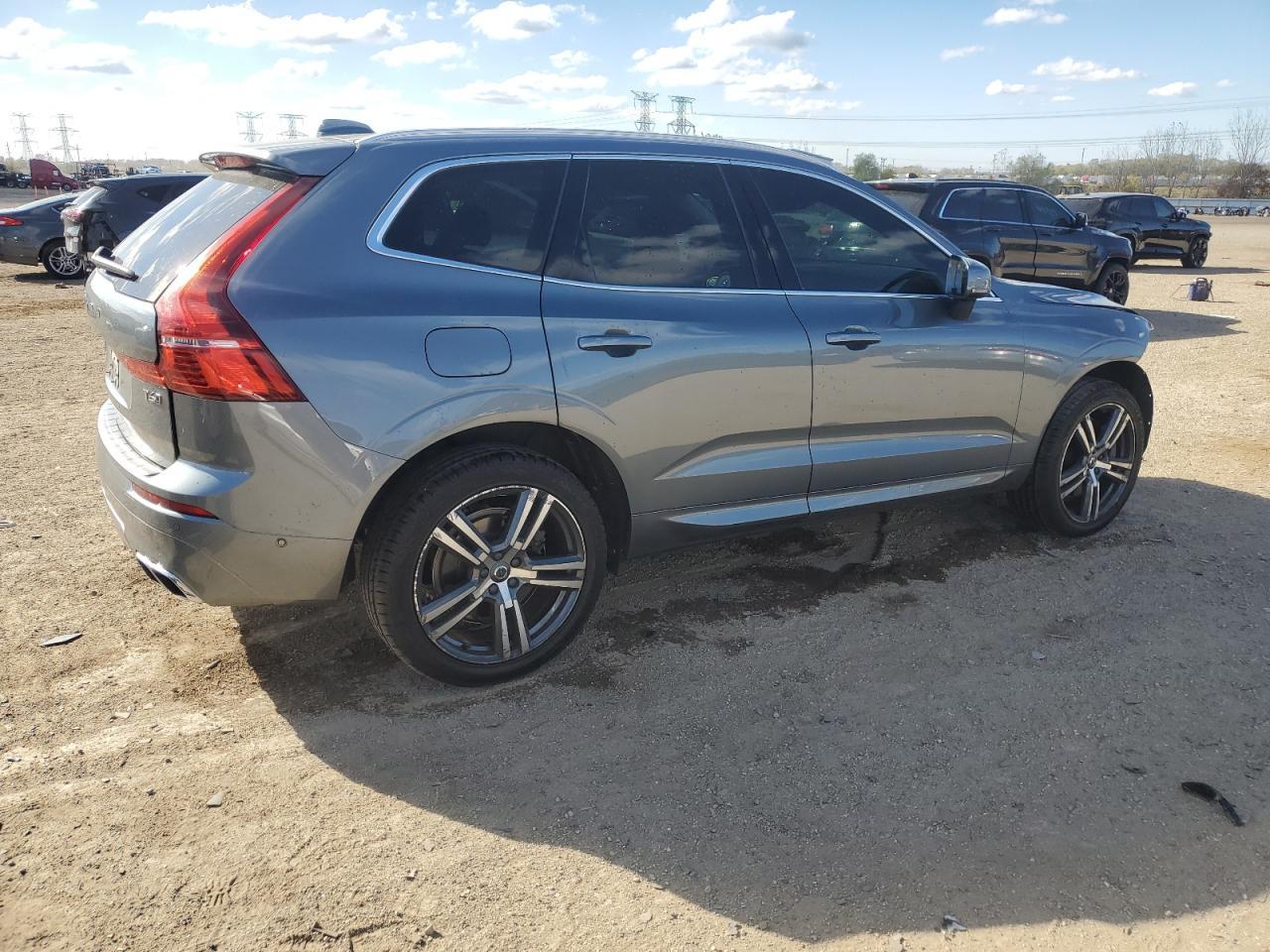 2018 VOLVO XC60