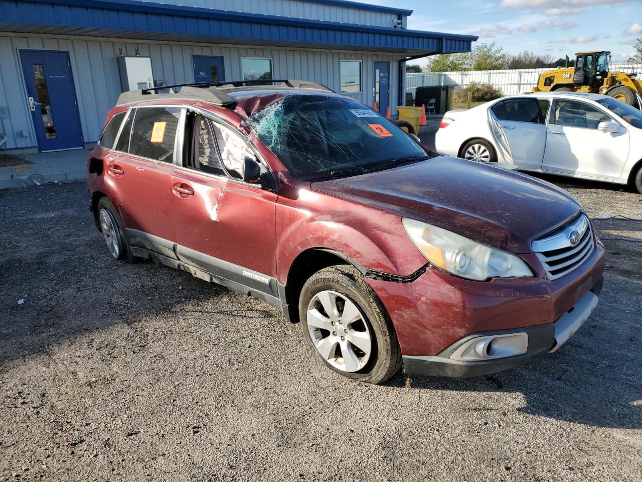 2011 SUBARU Outback
