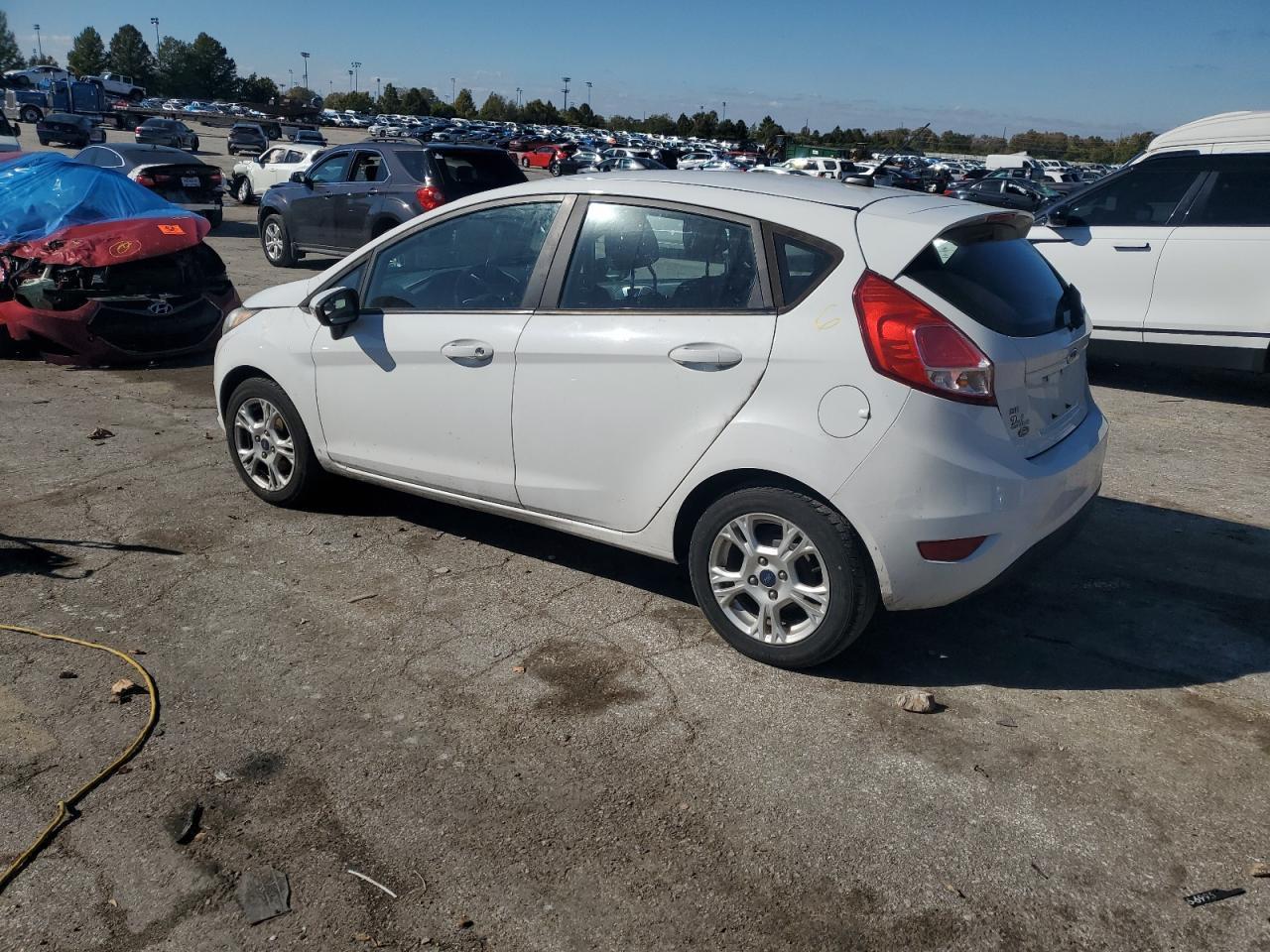 2016 FORD Fiesta