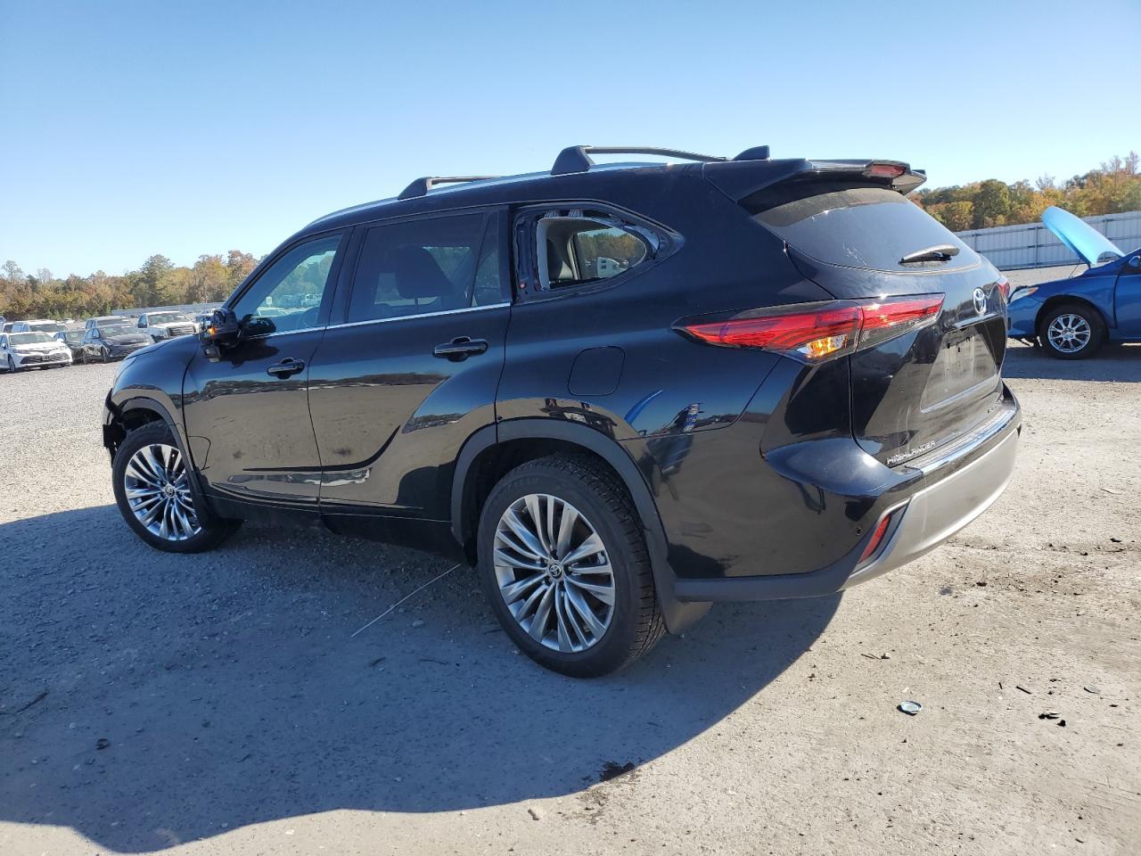2022 TOYOTA HIGHLANDER