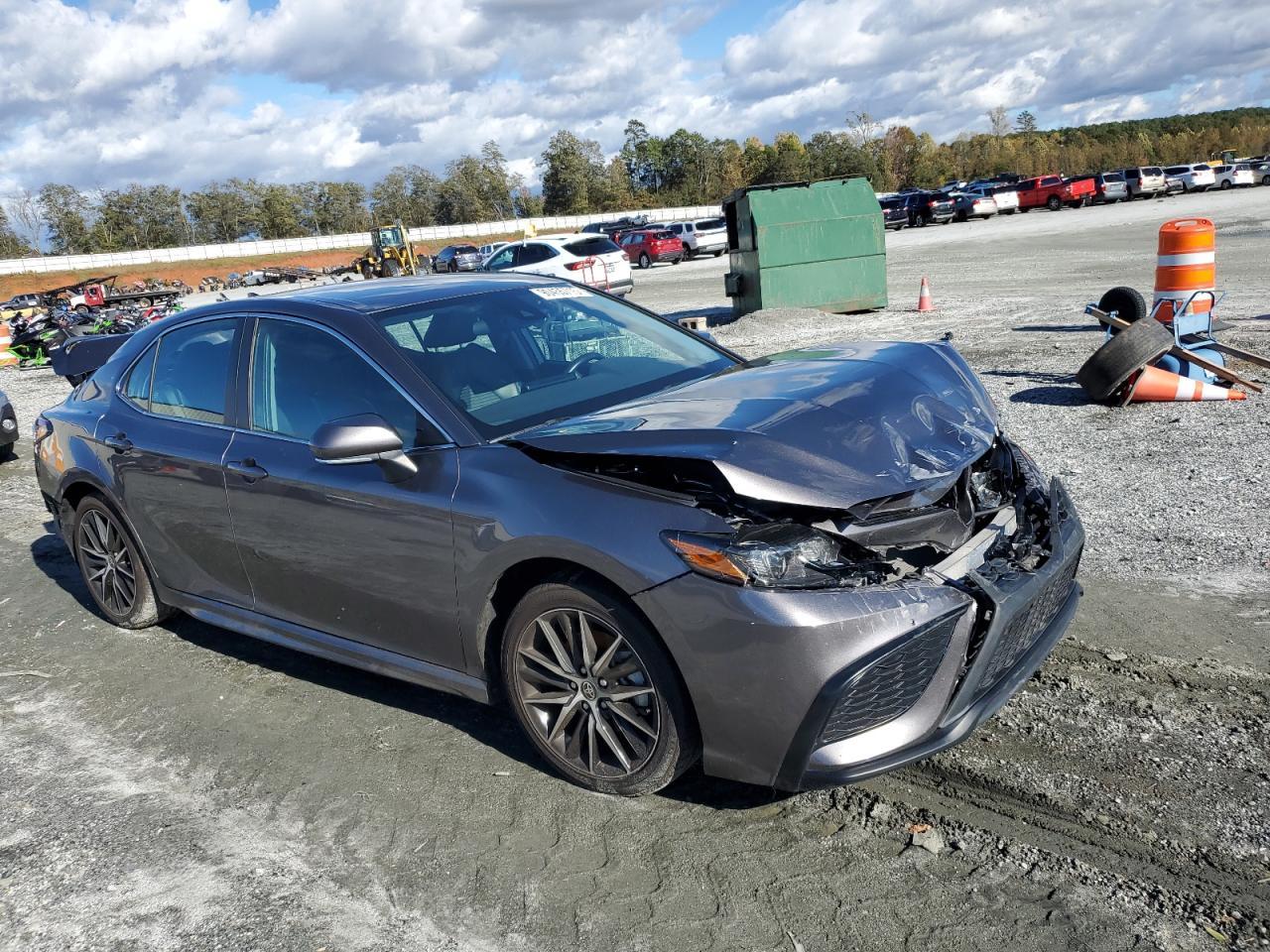 2024 TOYOTA CAMRY