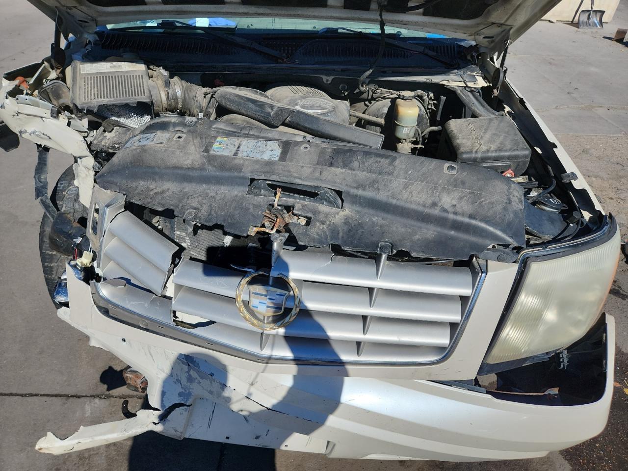 2002 CADILLAC ESCALADE