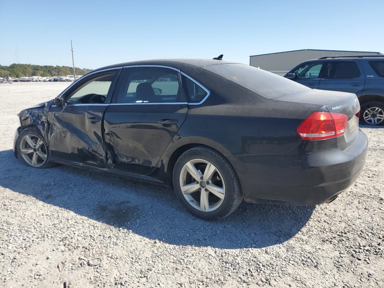 2012 VOLKSWAGEN Passat