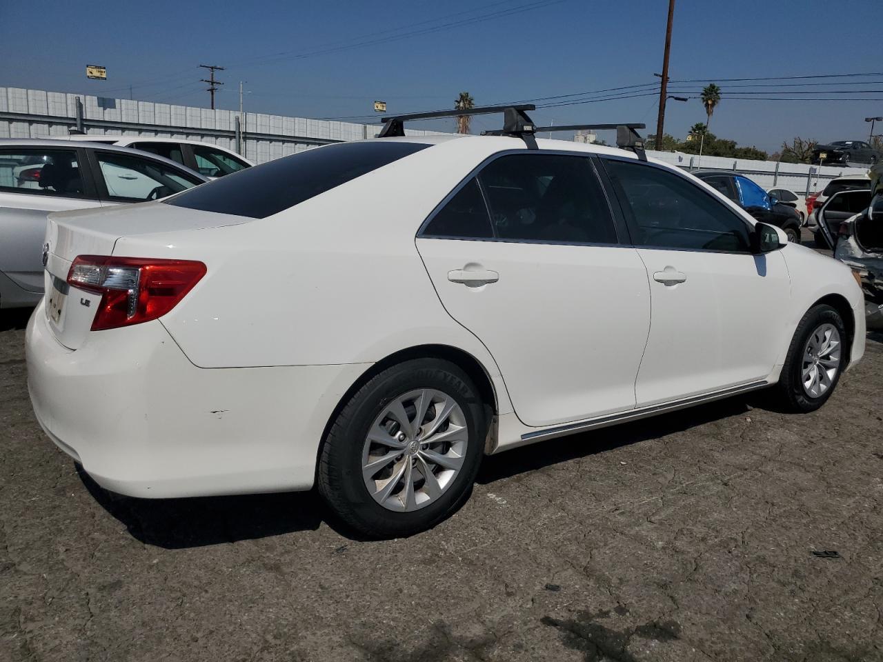 2014 TOYOTA CAMRY