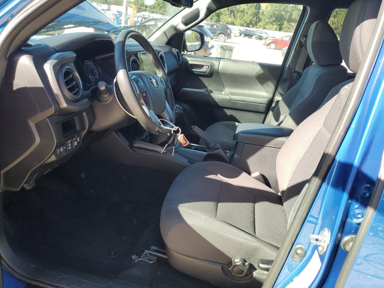 2017 TOYOTA TACOMA