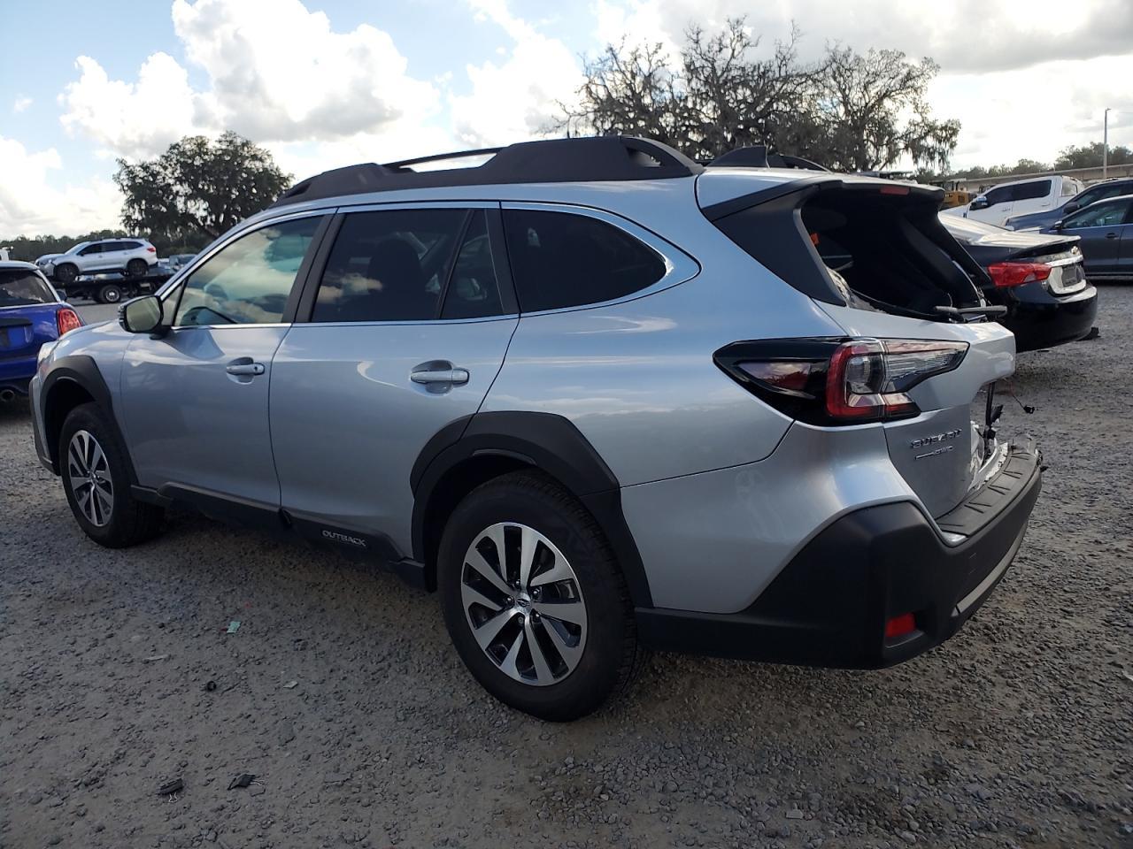 2025 SUBARU Outback
