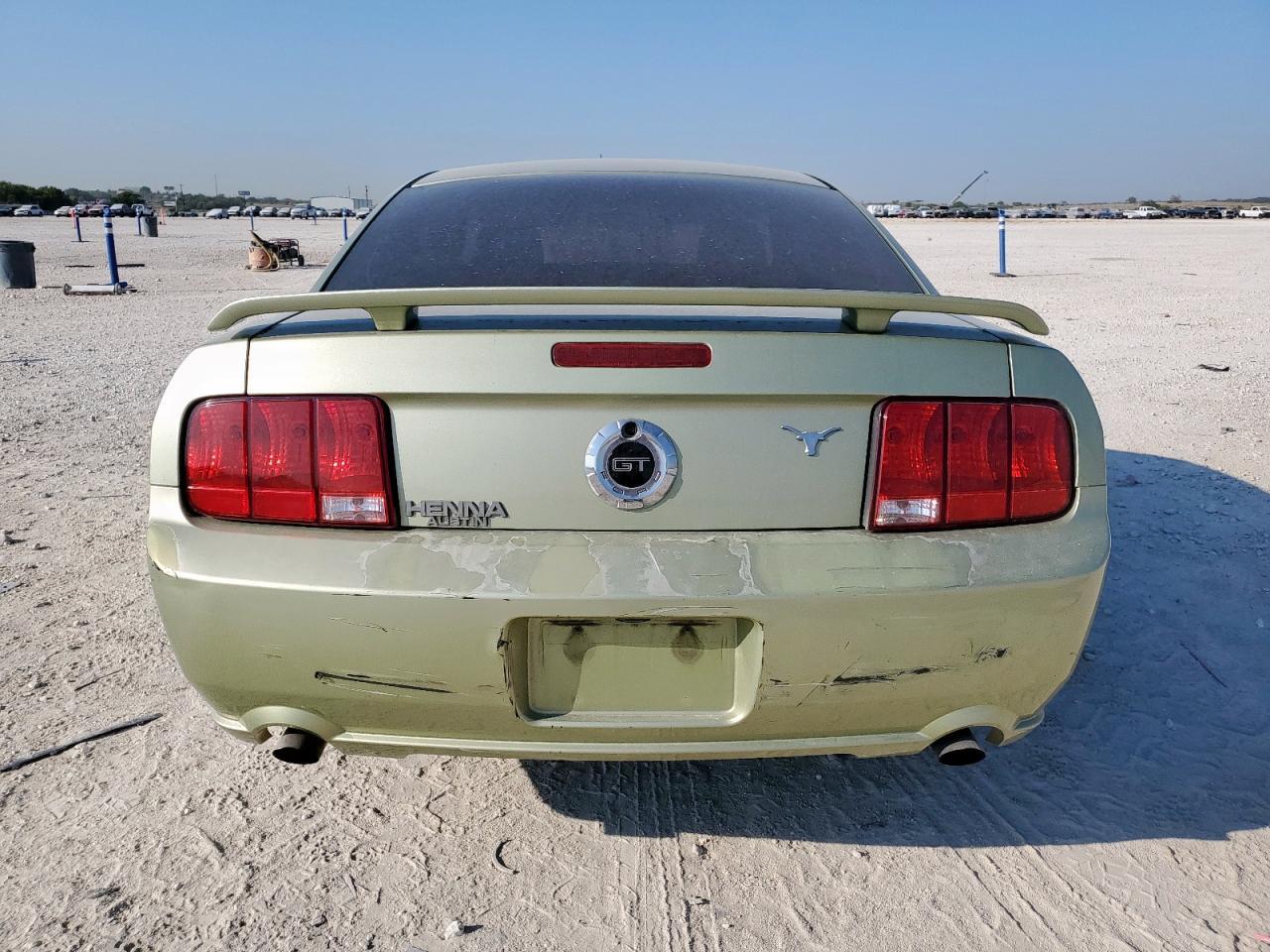 2005 FORD MUSTANG