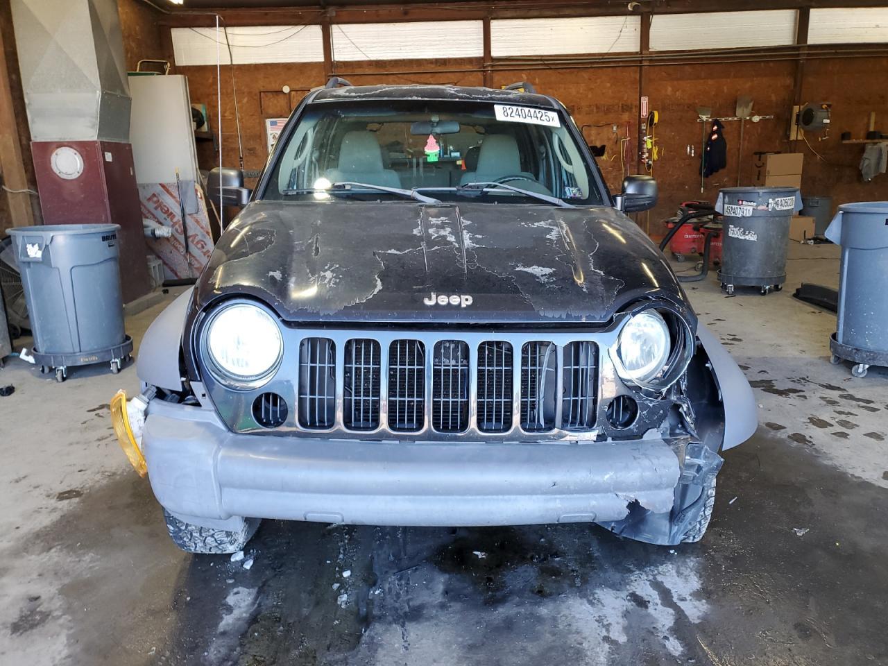 2005 JEEP Liberty