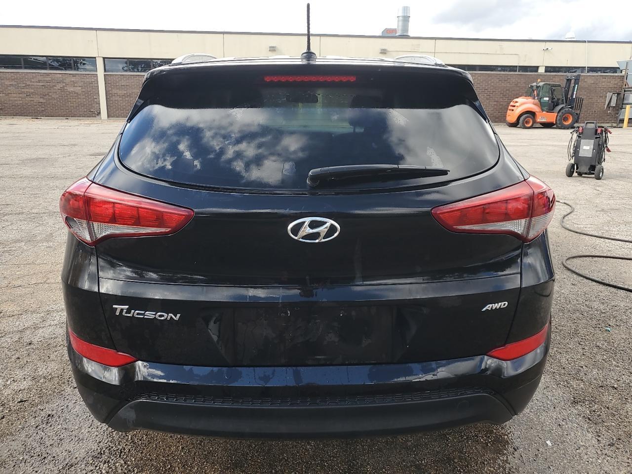 2016 HYUNDAI TUCSON