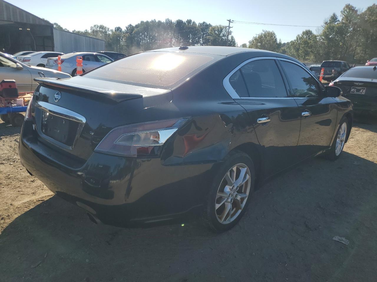 2014 NISSAN Maxima