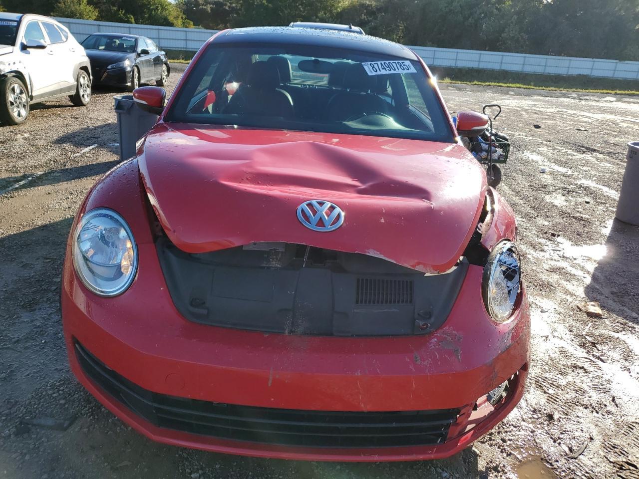 2013 VOLKSWAGEN Beetle