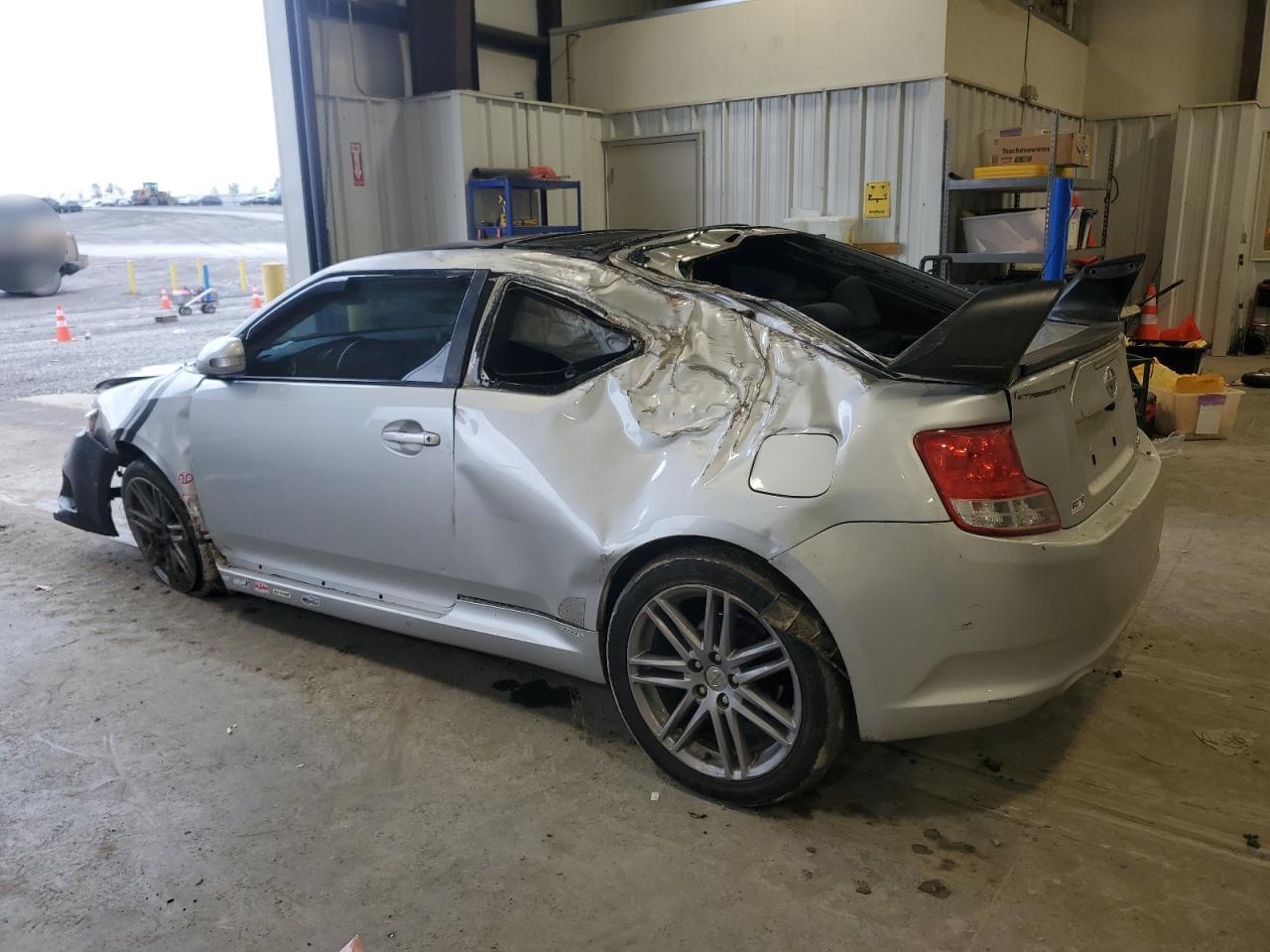 2011 TOYOTA SCION