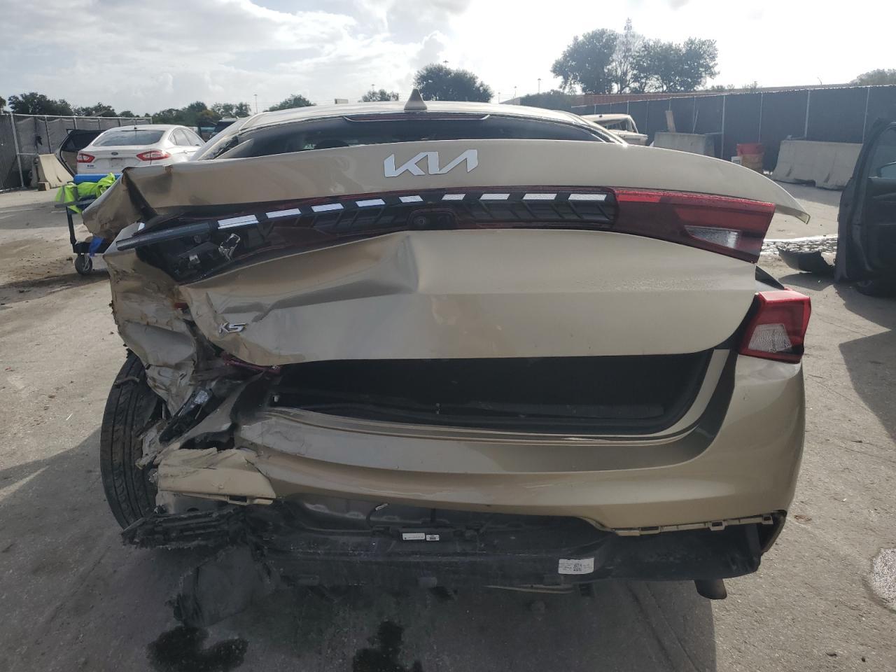 2022 KIA K5
