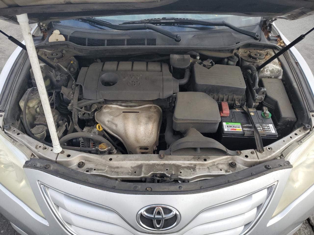 2011 TOYOTA CAMRY