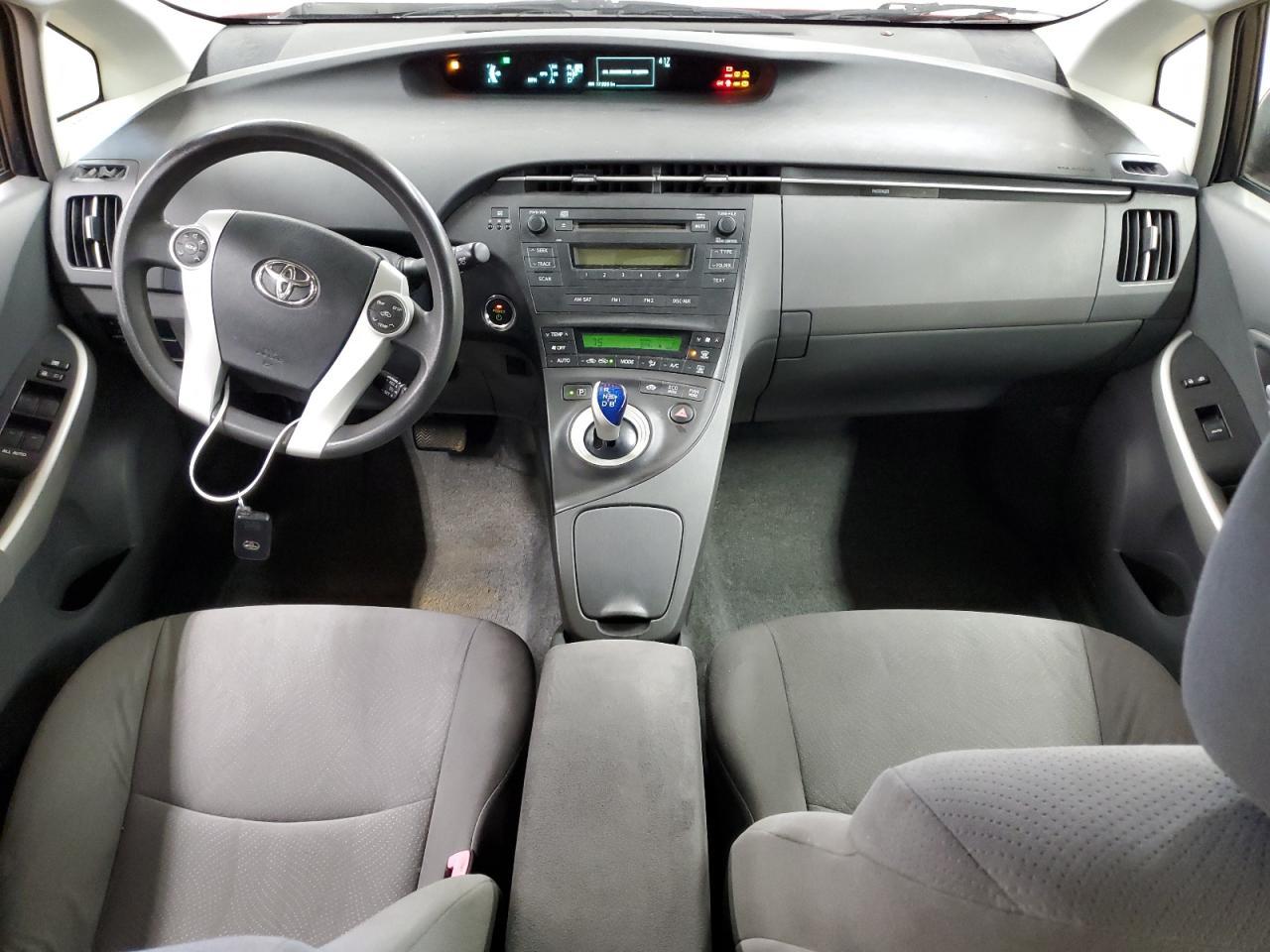 2011 TOYOTA PRIUS
