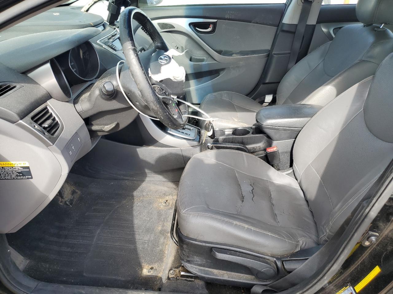 2012 HYUNDAI ELANTRA