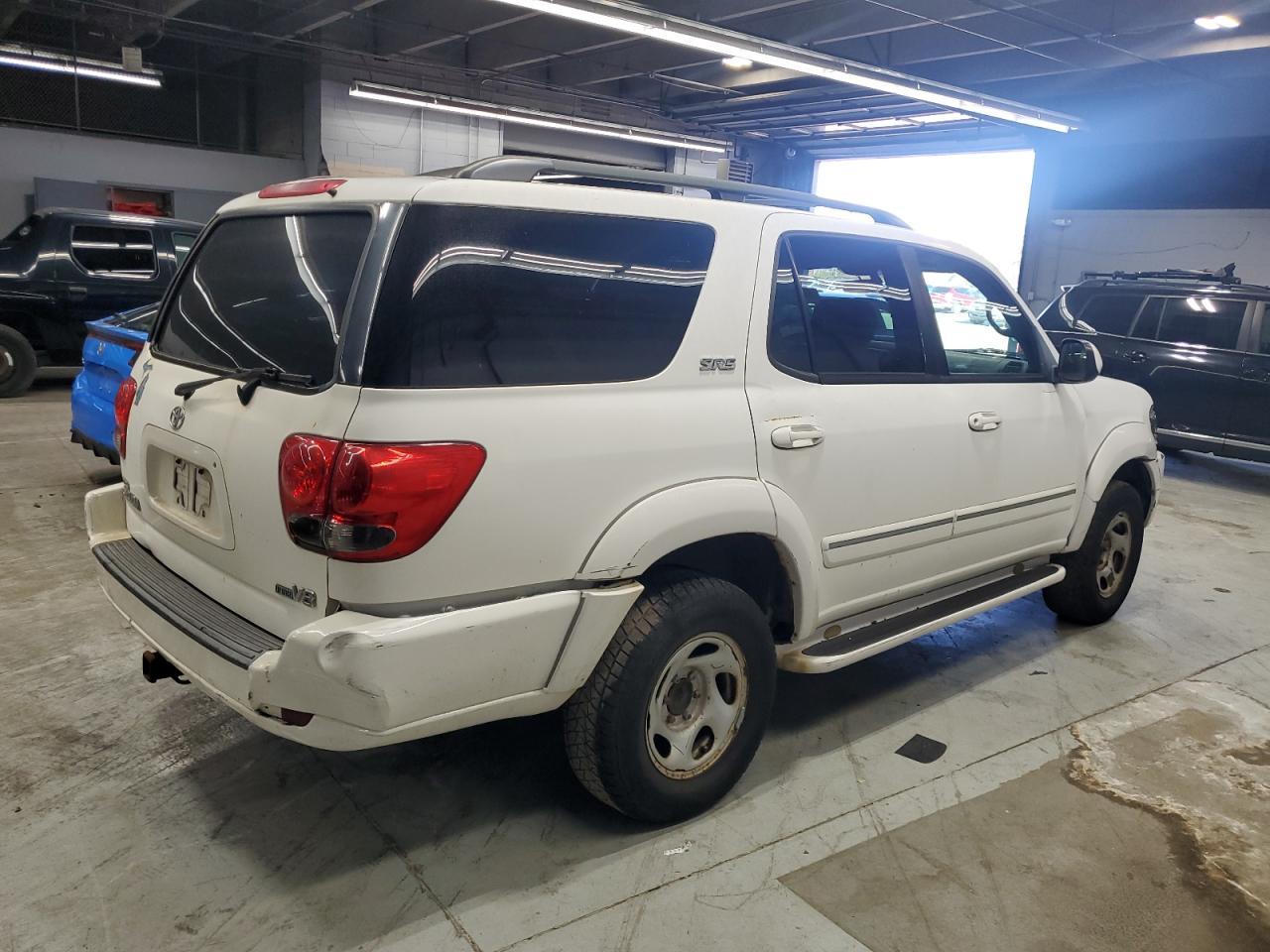 2005 TOYOTA Sequoia