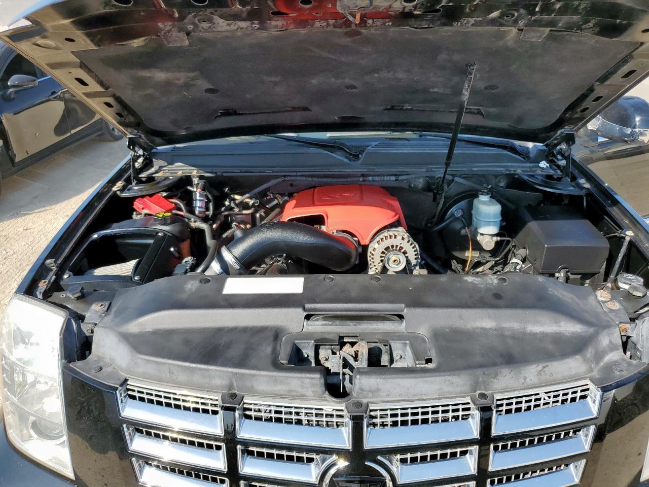 2011 CADILLAC Escalade ESV