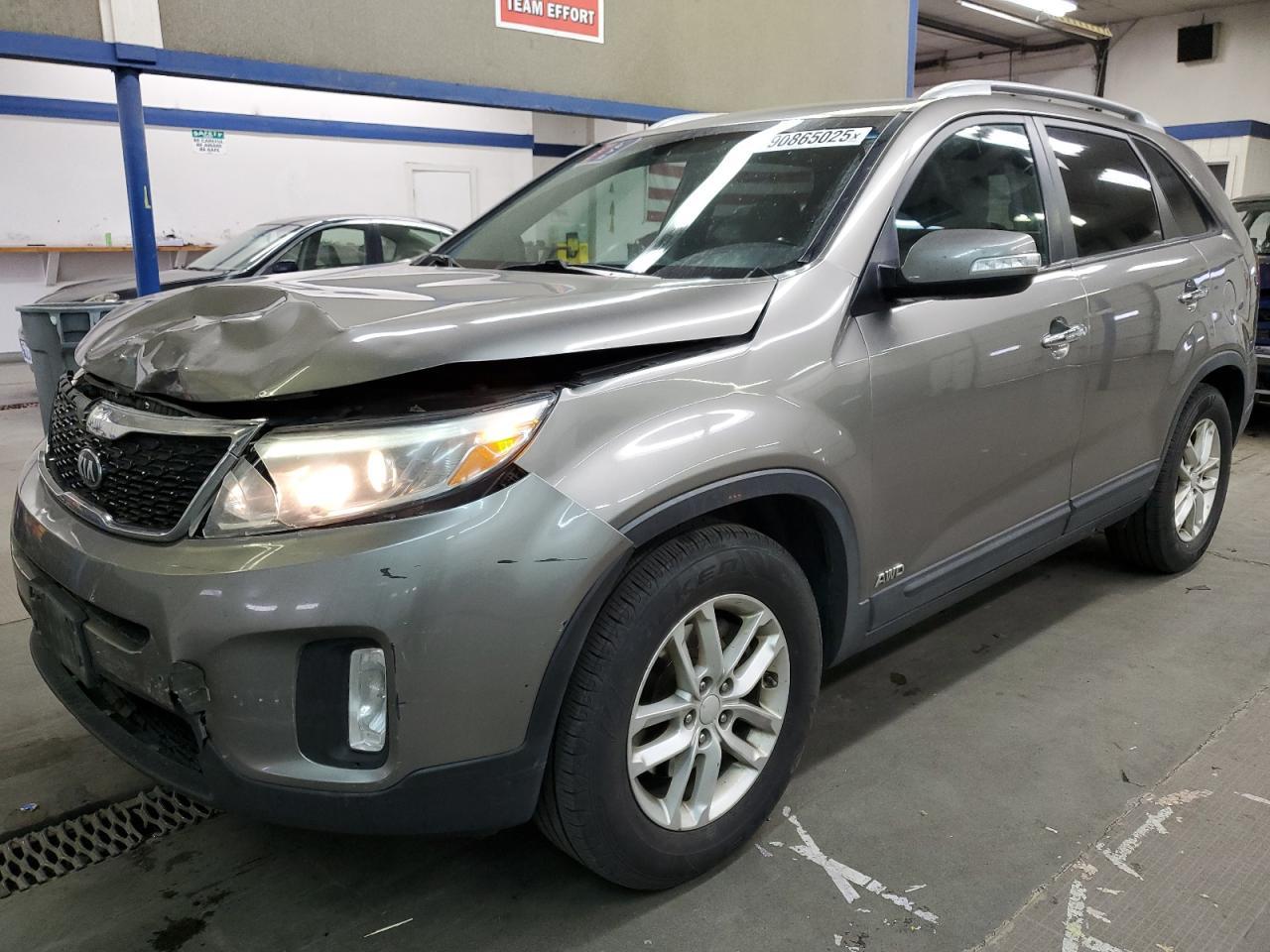 2014 KIA SORENTO