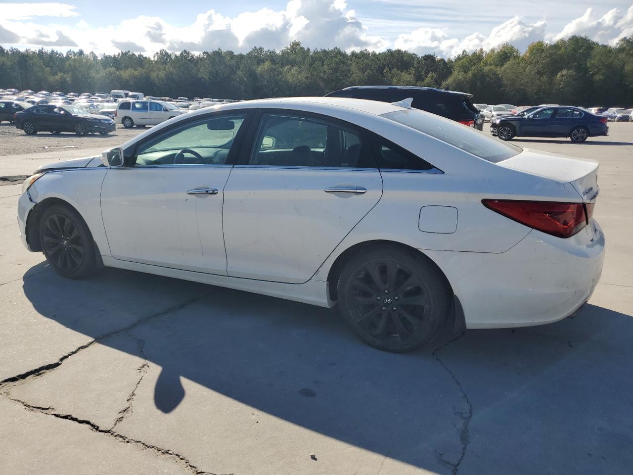 2011 HYUNDAI SONATA