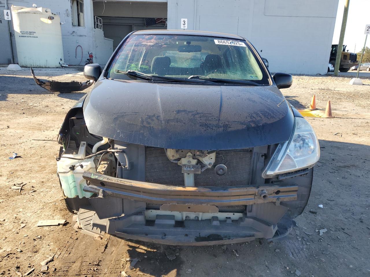 2010 NISSAN VERSA