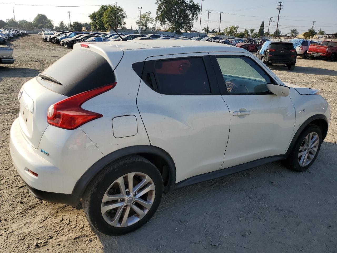 2013 NISSAN Juke