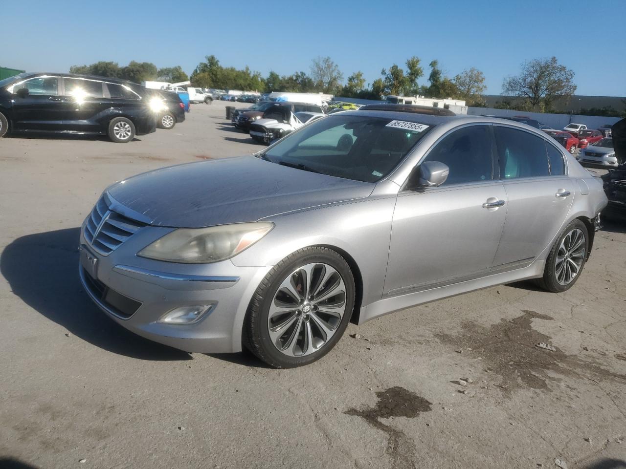 2013 HYUNDAI GENESIS
