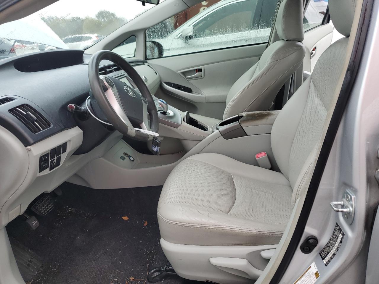 2013 TOYOTA PRIUS