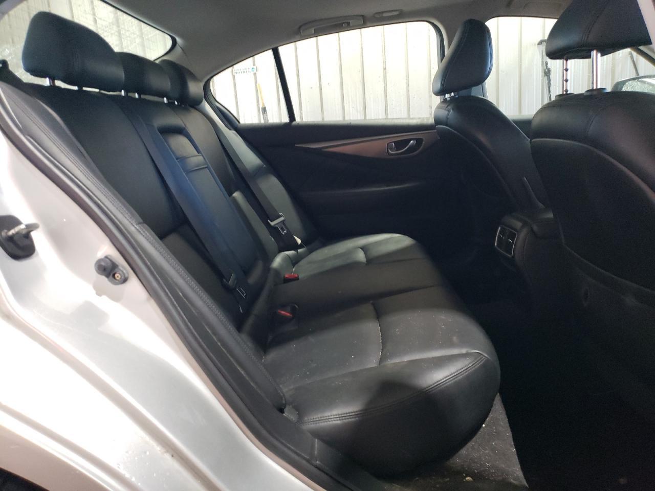 2014 INFINITI Q50