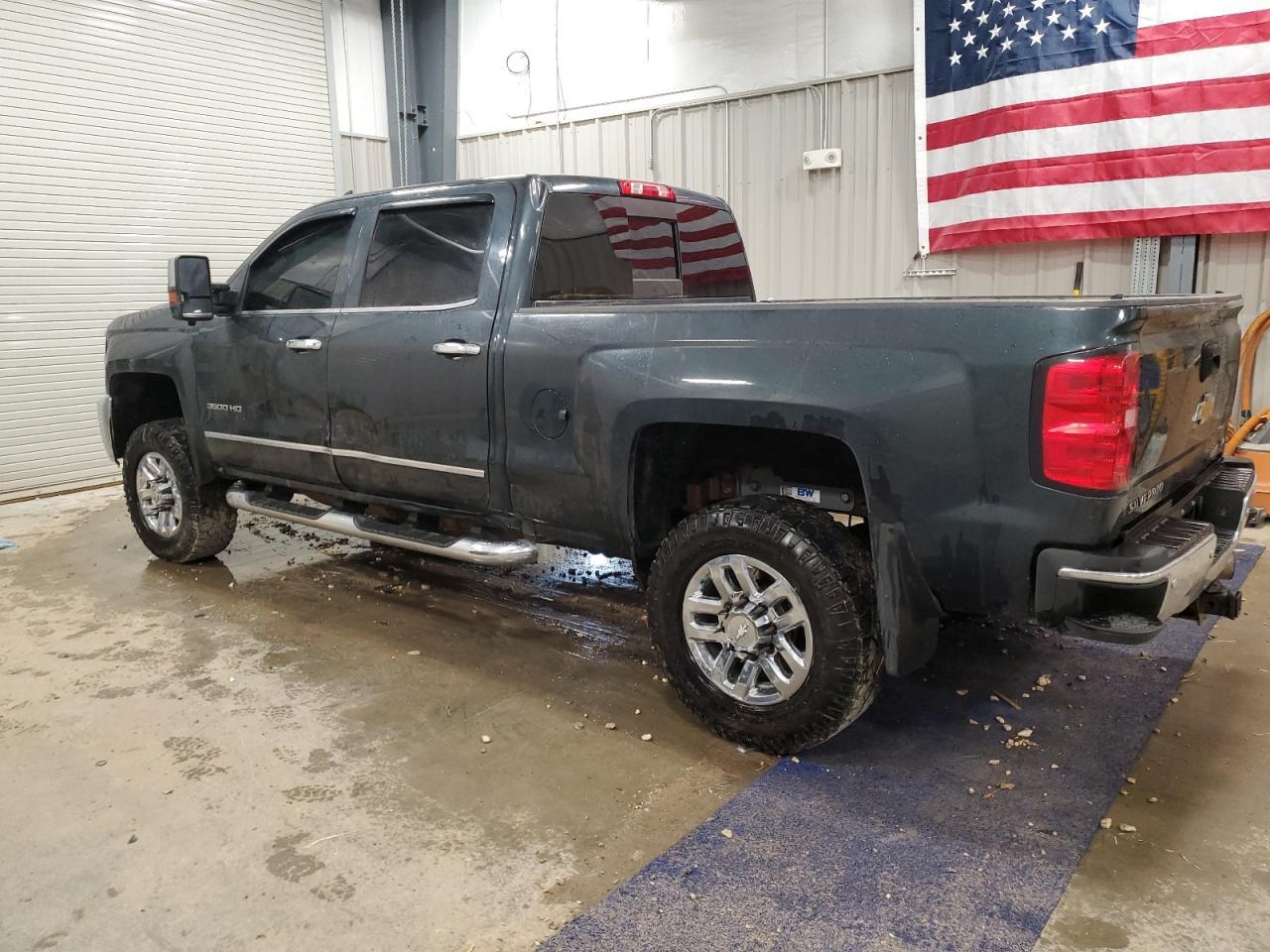2018 CHEVROLET Silverado