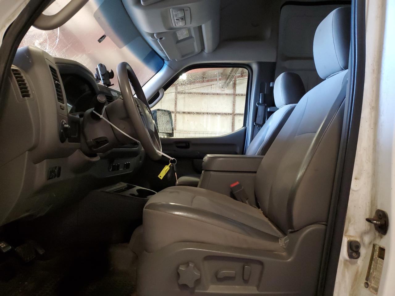 2012 NISSAN NV 2500