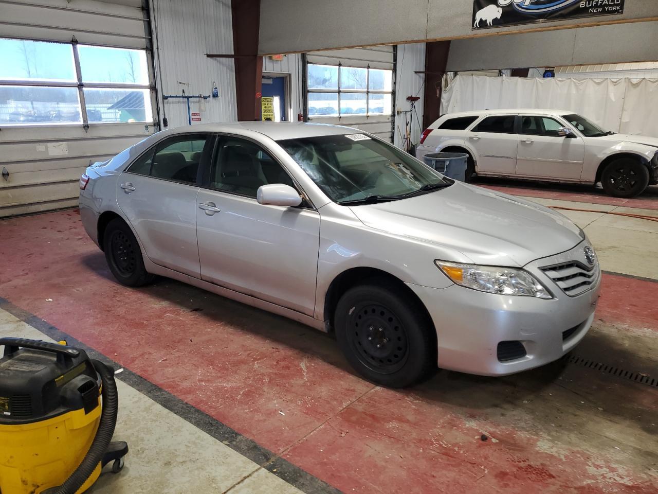 2011 TOYOTA CAMRY