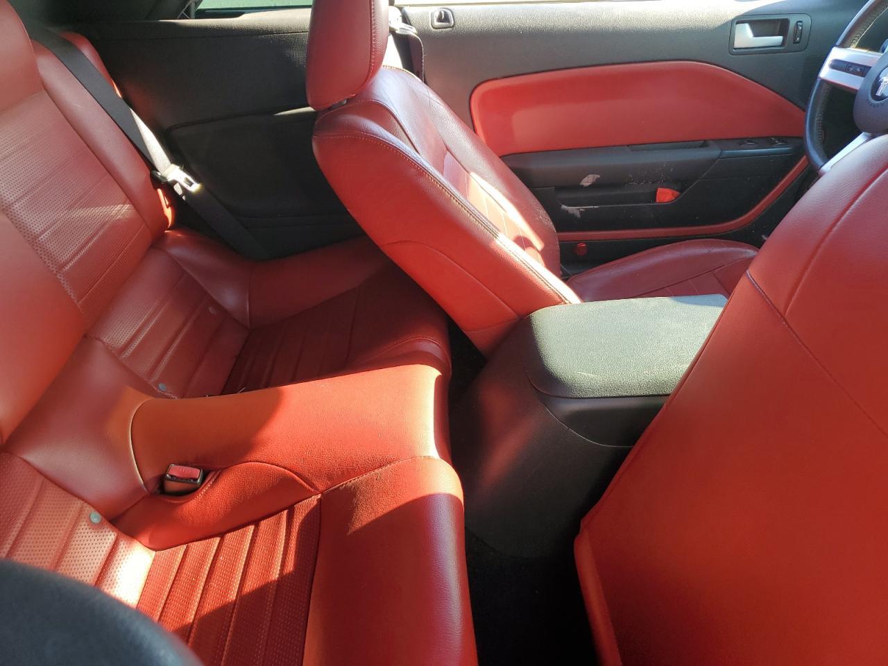 2006 FORD MUSTANG