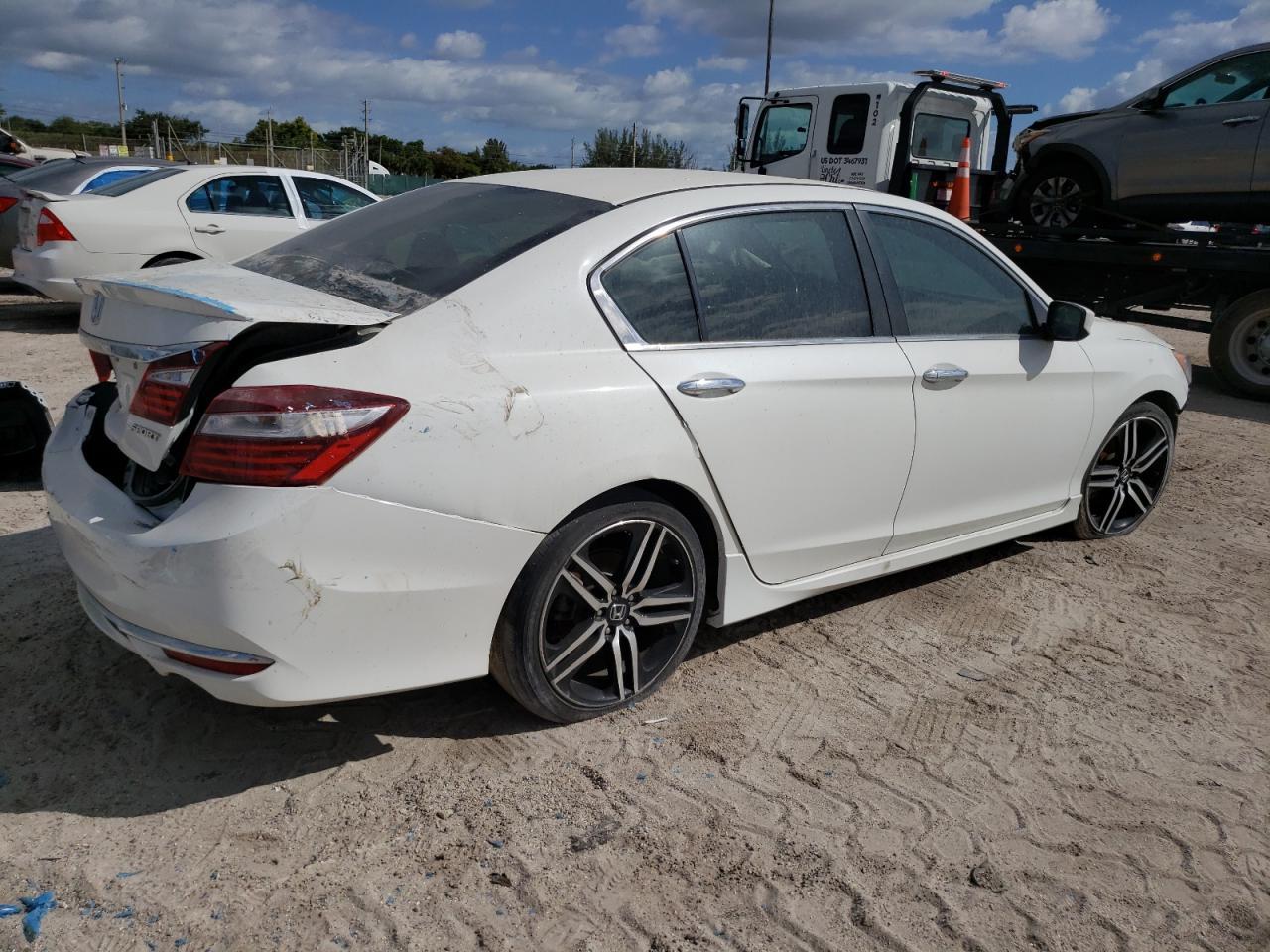2016 HONDA ACCORD