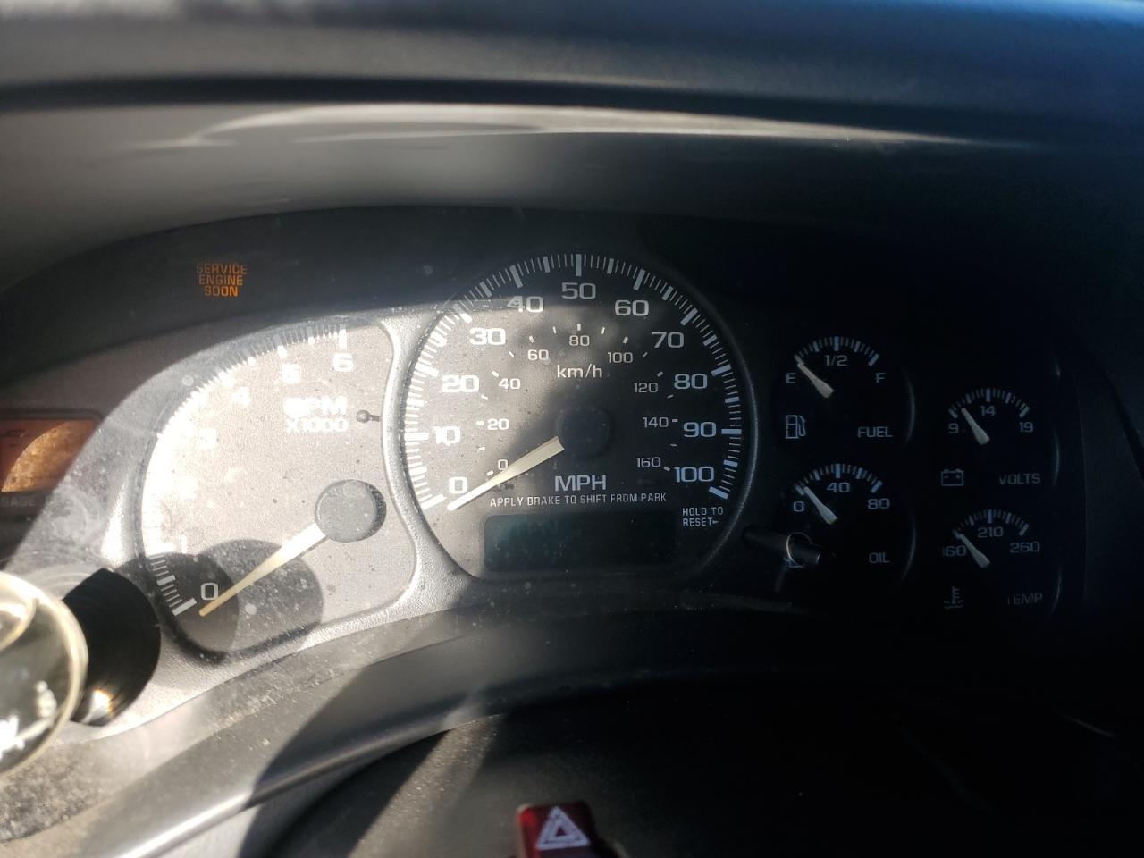 2002 CHEVROLET Tahoe