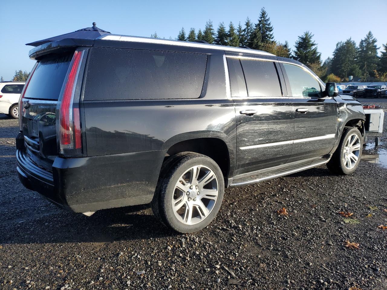 2017 CADILLAC Escalade ESV
