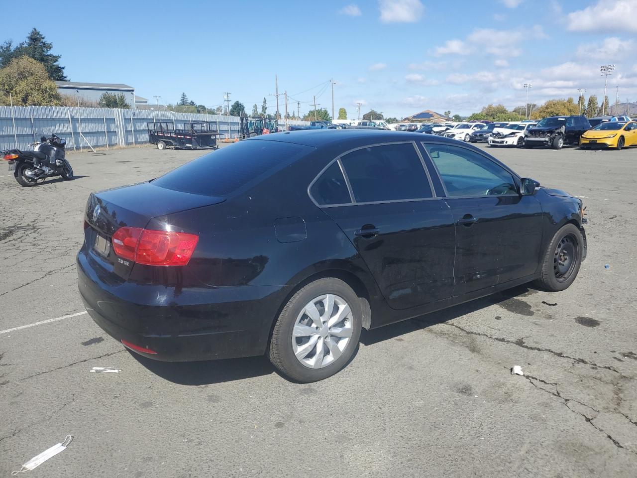 2011 VOLKSWAGEN JETTA