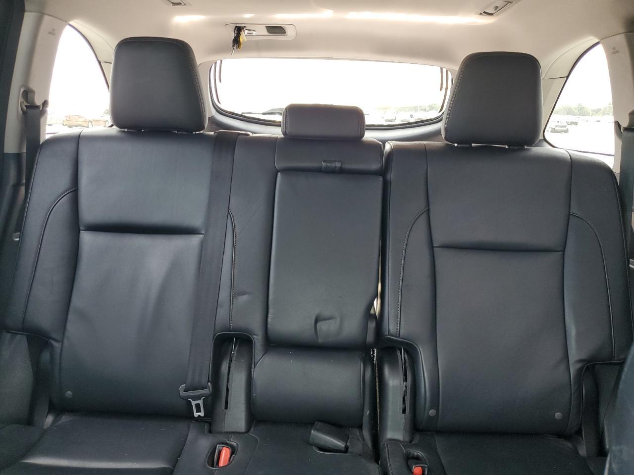 2014 TOYOTA HIGHLANDER