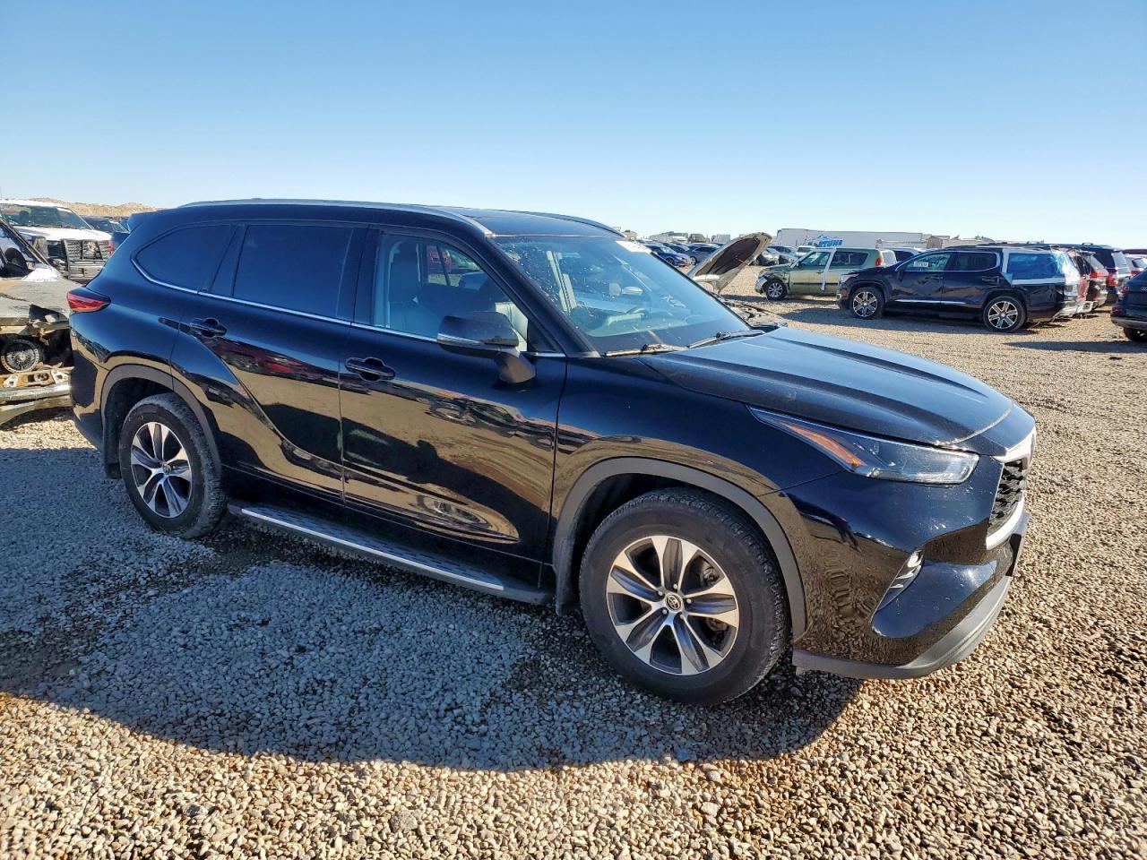 2022 TOYOTA HIGHLANDER