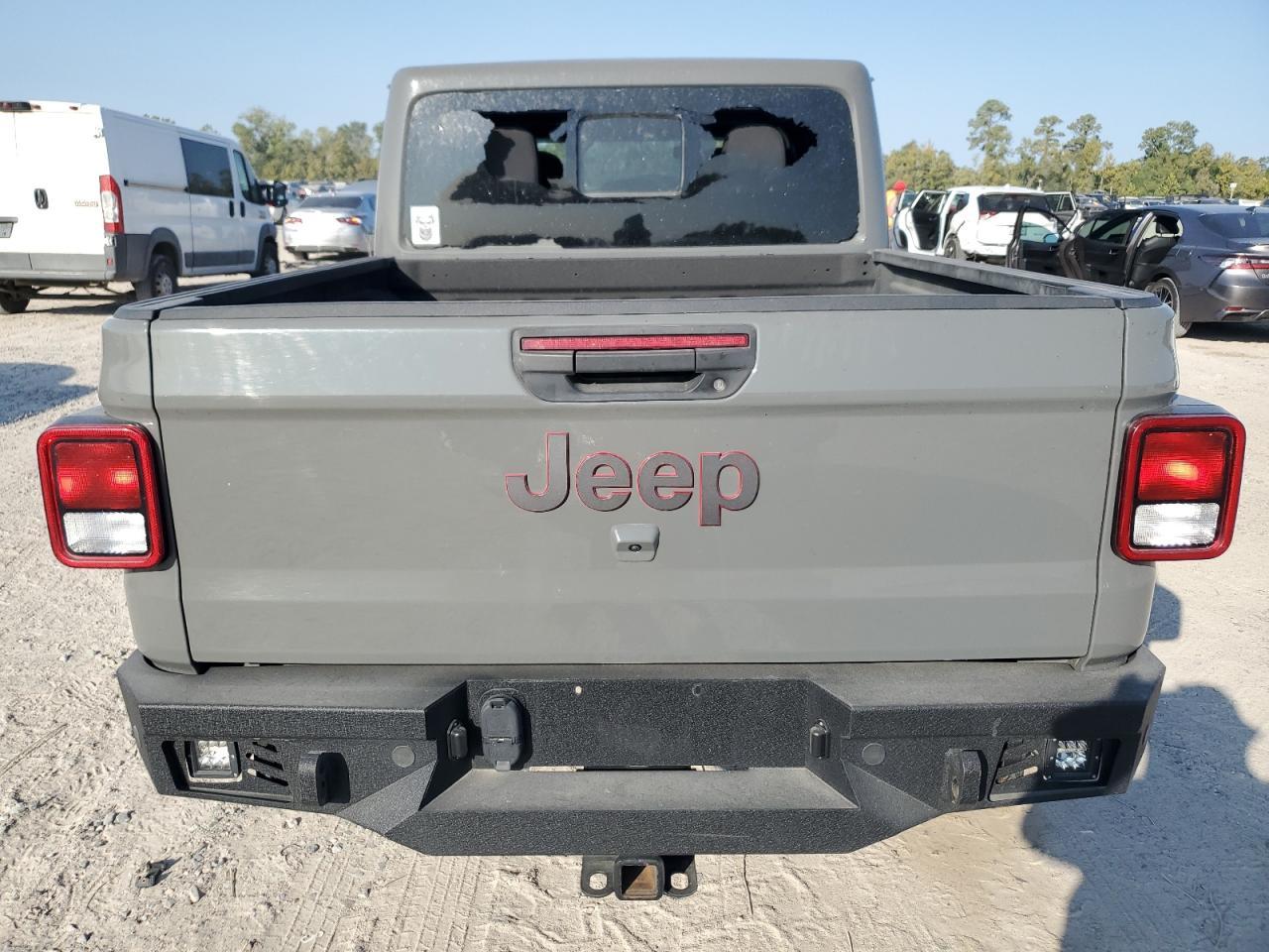 2022 JEEP Gladiator