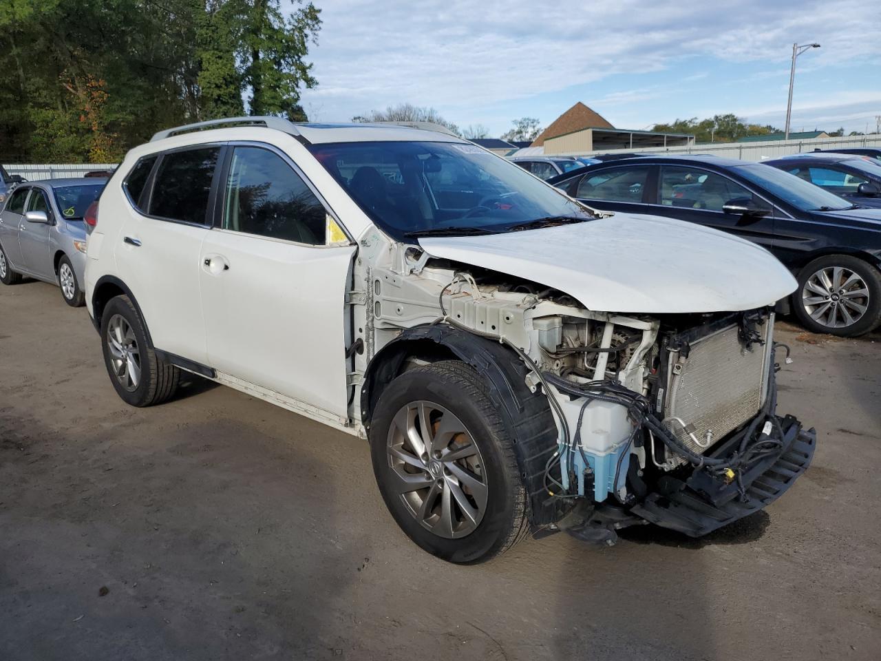 2014 NISSAN ROGUE