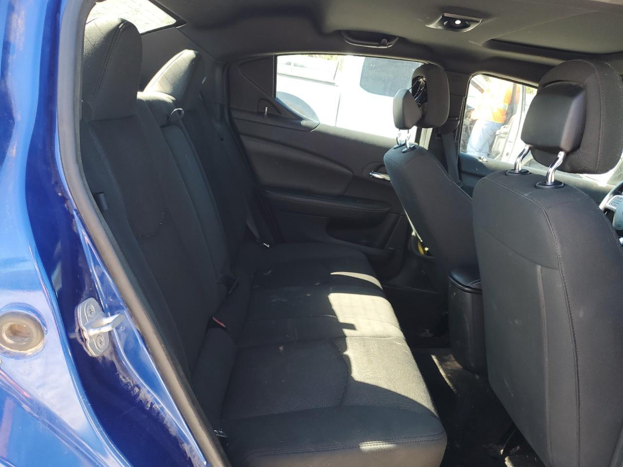 2013 DODGE Avenger