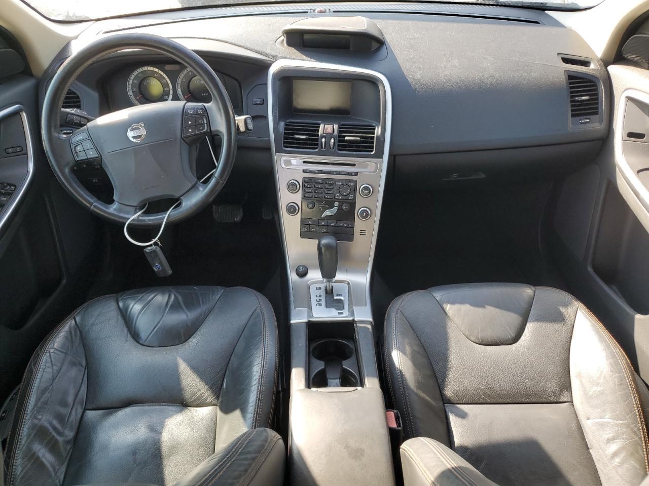 2010 VOLVO XC60
