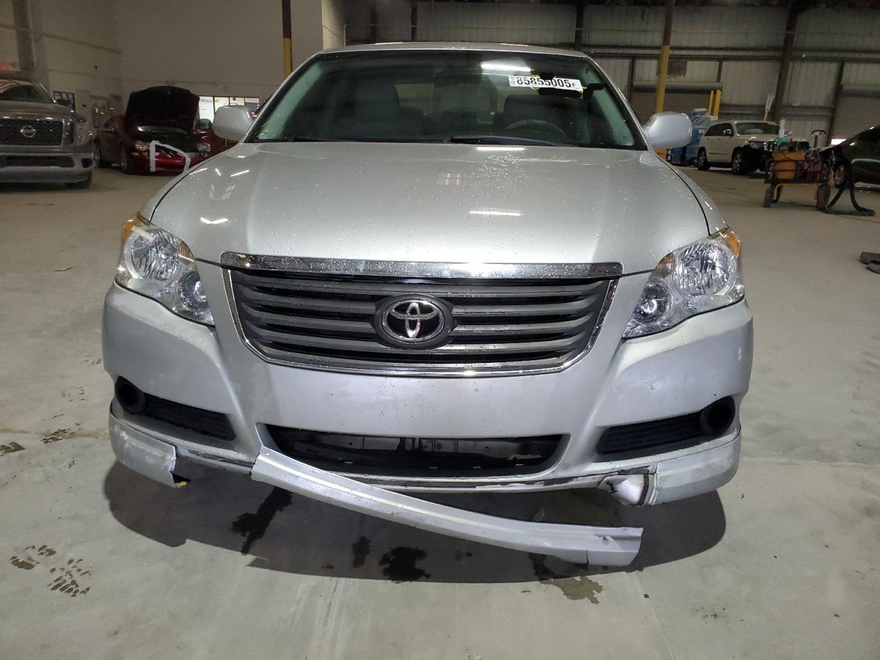 2008 TOYOTA Avalon