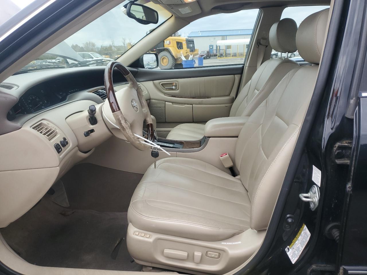 2004 TOYOTA Avalon