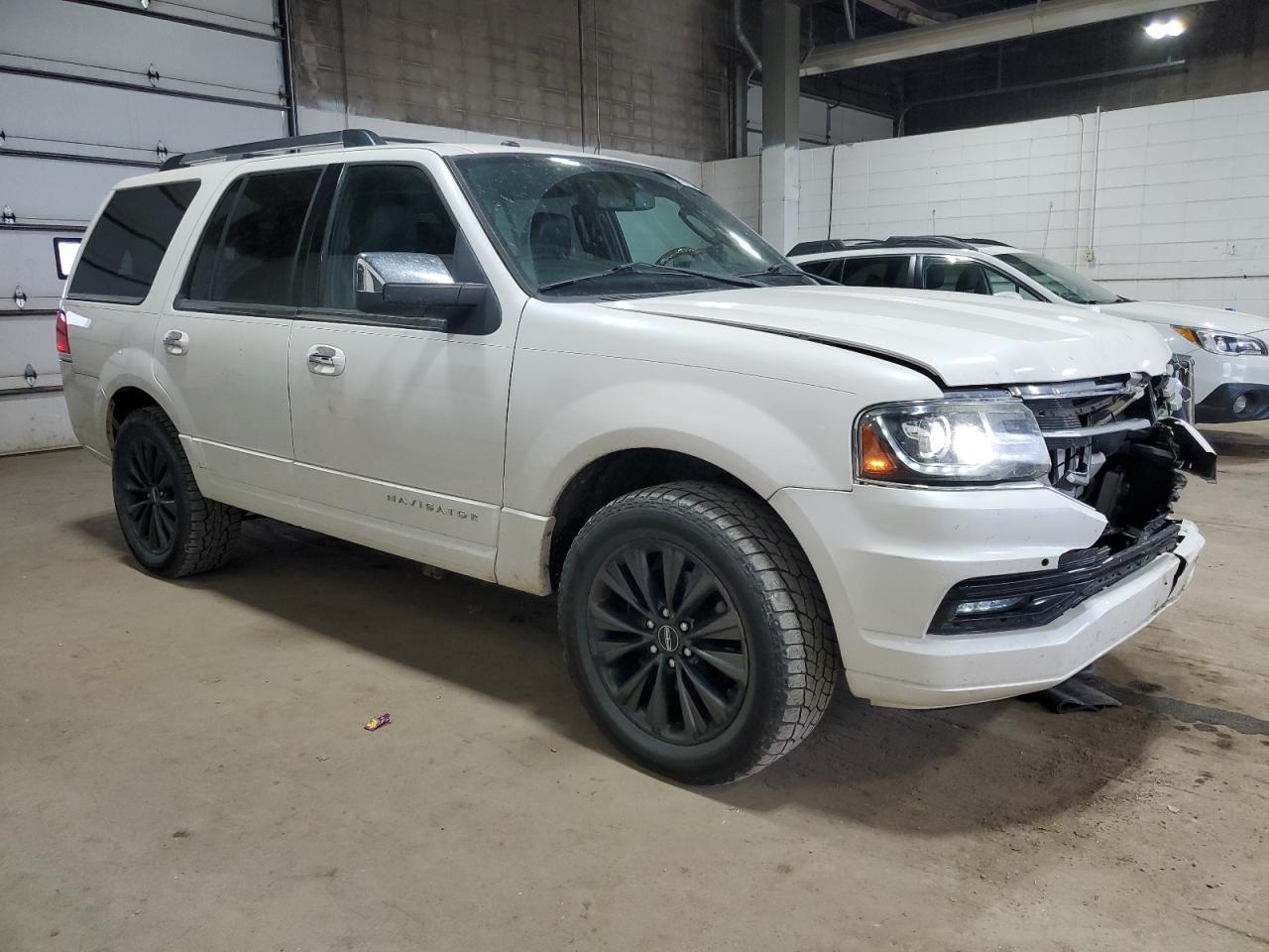 2015 LINCOLN Navigator