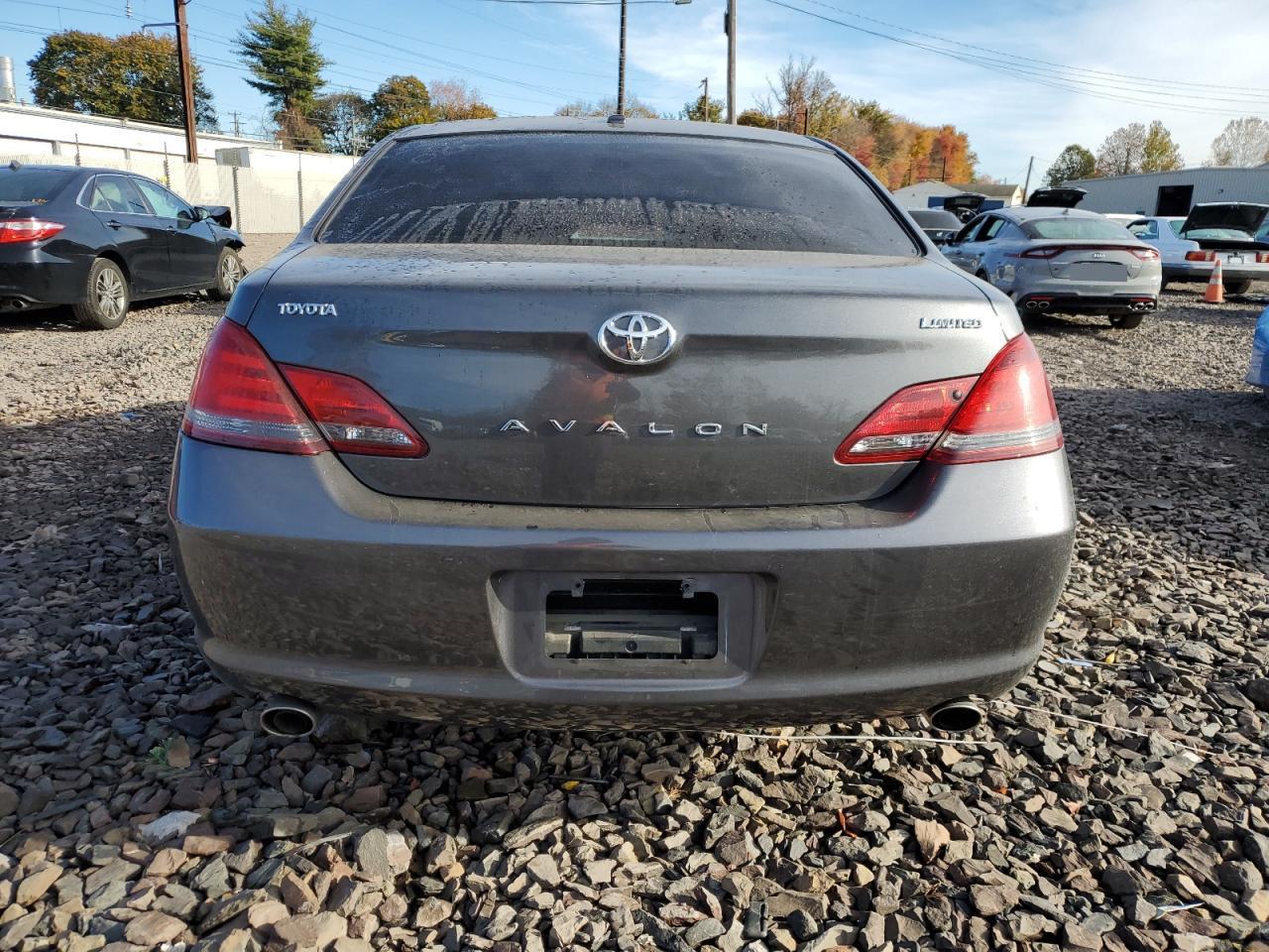 2009 TOYOTA Avalon